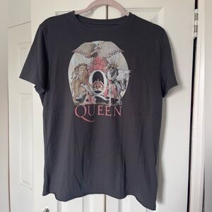 Abercrombie Queen Tee